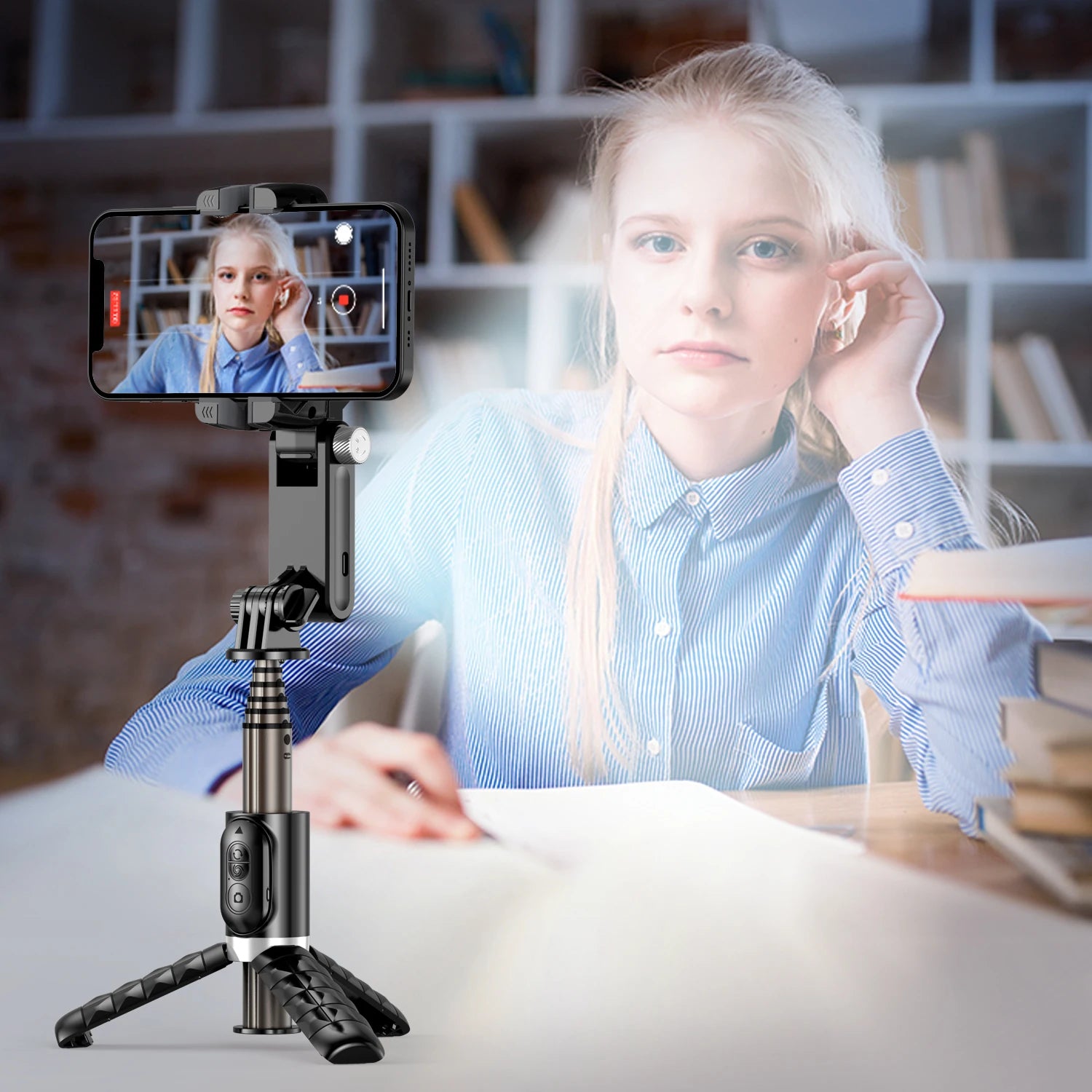 Q18 Desktop Following the shooting Mode Gimbal Stabilizer Selfie Stick Tripod with Fill Light for iPhone Cell Phone Smartphone